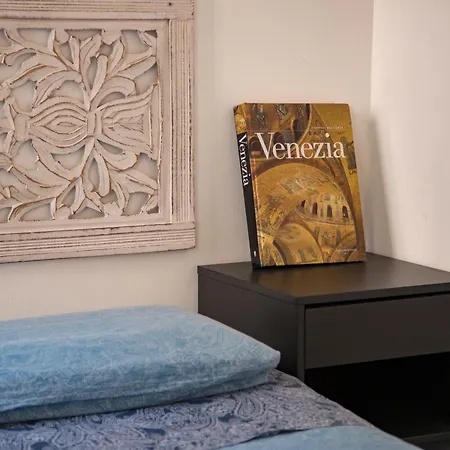 Lorenzo'S Home Venice Exterior photo